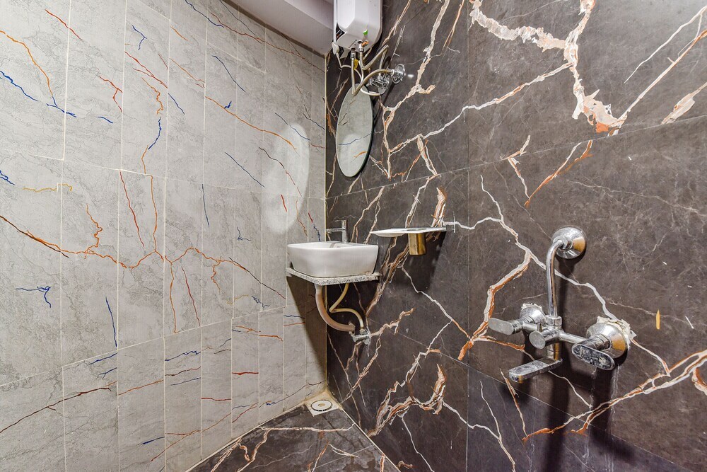 Сурат: Fabhotel Sky Palace
