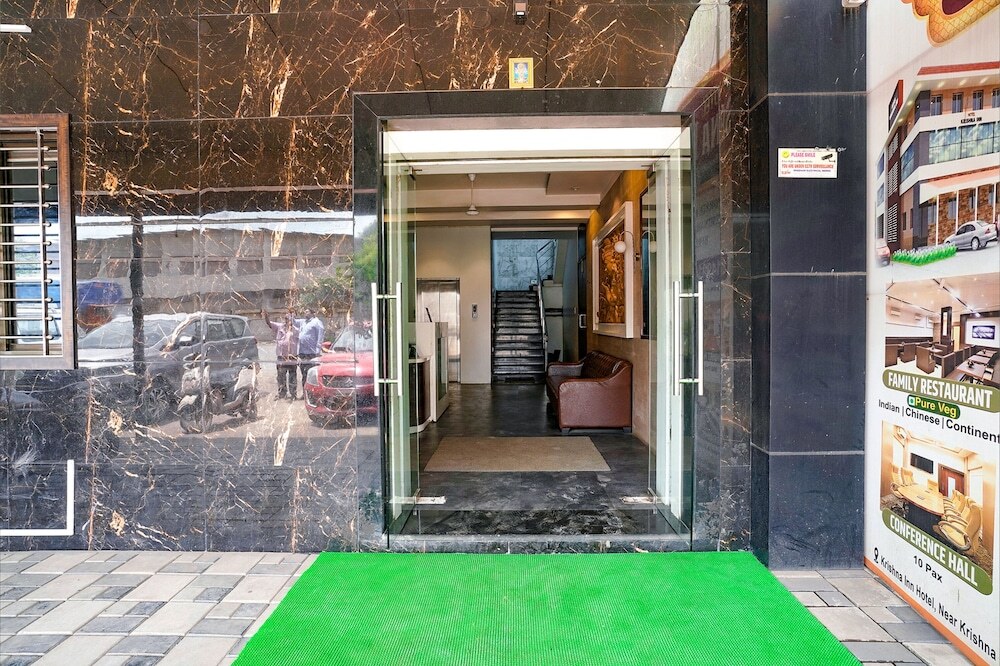 Тхане: Fabhotel Krishna Inn