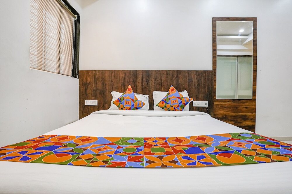 Тхане: Fabhotel Krishna Inn