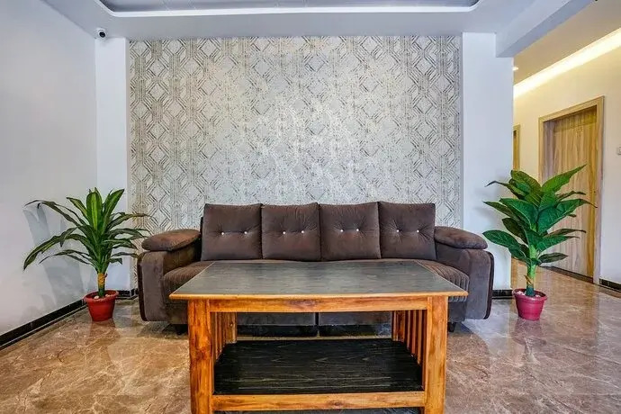 Тхане: Fabhotel Grand Residency