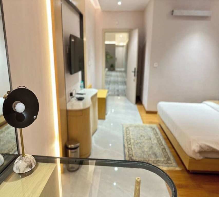 Мератх: Grand 5 Resort