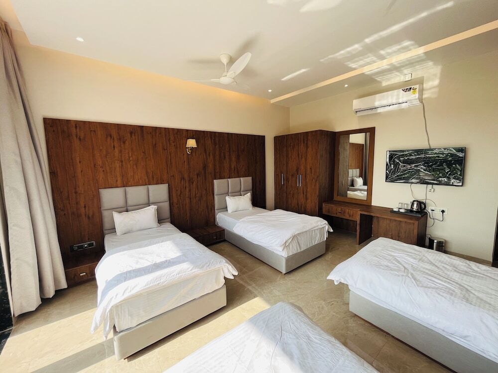 Удджайн: Gaurison Hotel&Resort