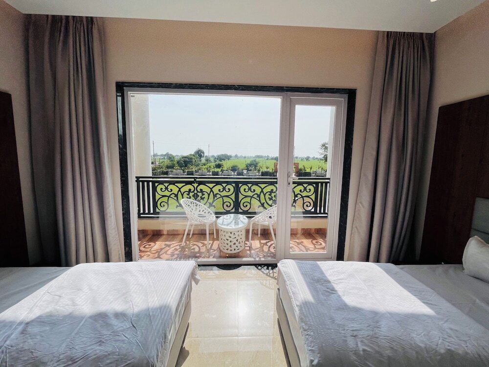 Удджайн: Gaurison Hotel&Resort