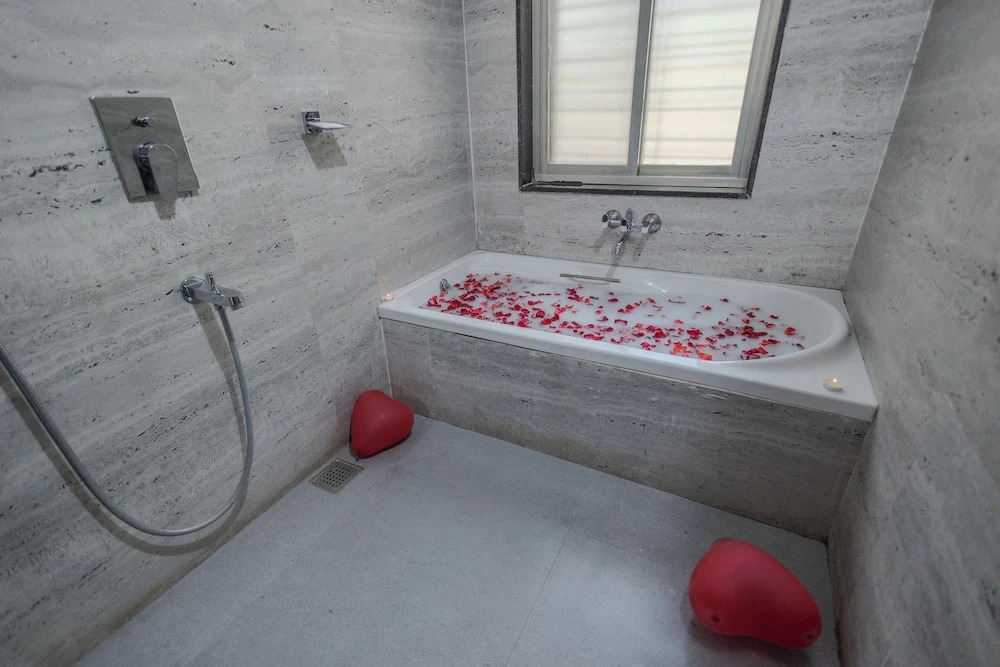 Нашик: Freesia Resort by Express Inn