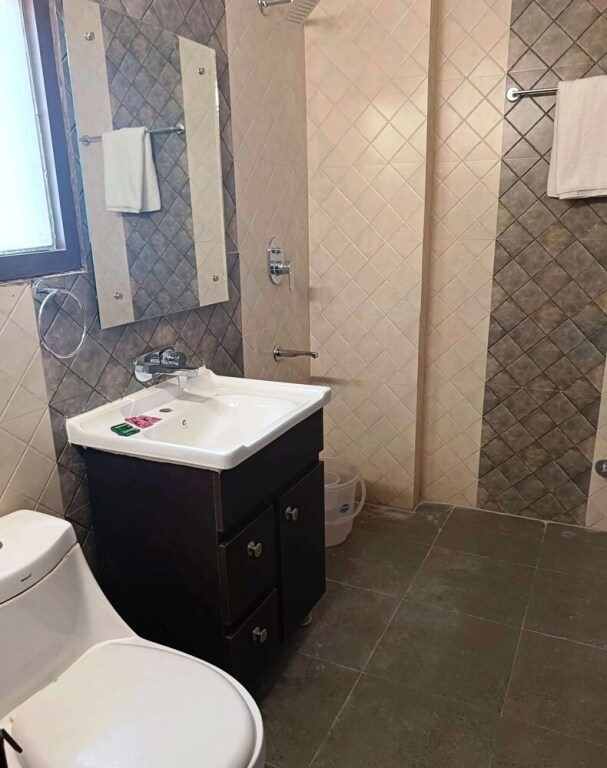 Гуруграм: Pacific Inn City Center