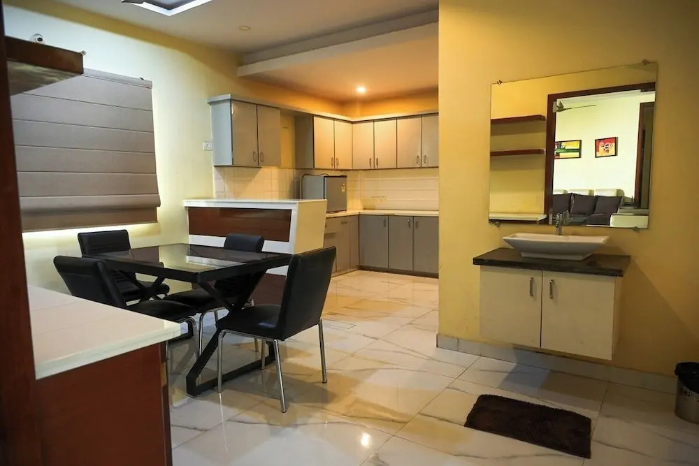 Виджаявада: The Butterfly Luxury Serviced Apartments Ramachandra Vijayawada