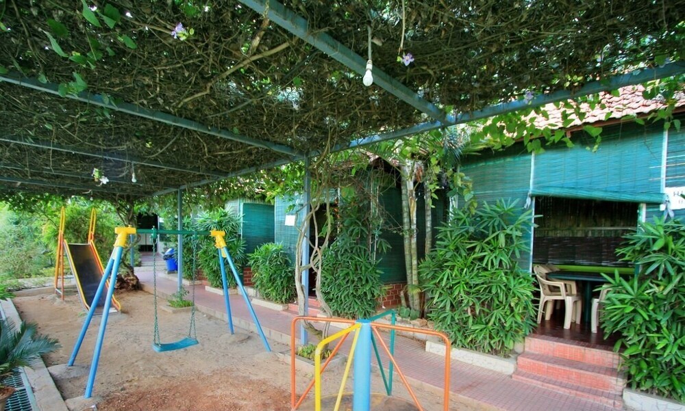 Хосур: MAK Green Garden- Urban Stay