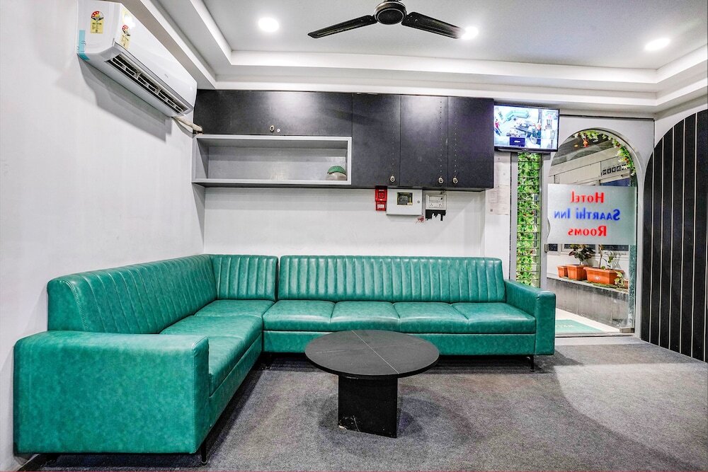 Сурат: Fabhotel Saarthi Inn