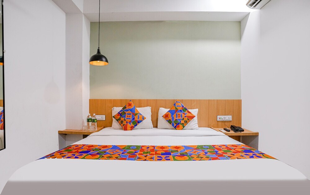 Сурат: Fabhotel Saarthi Inn
