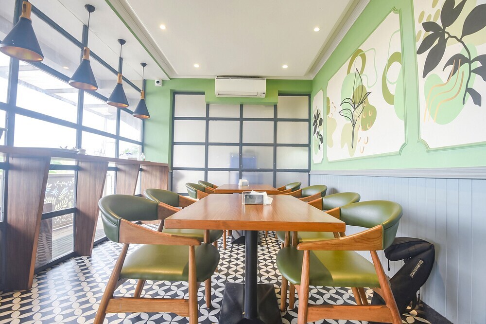Верем: Fabhotel Avasa Grand