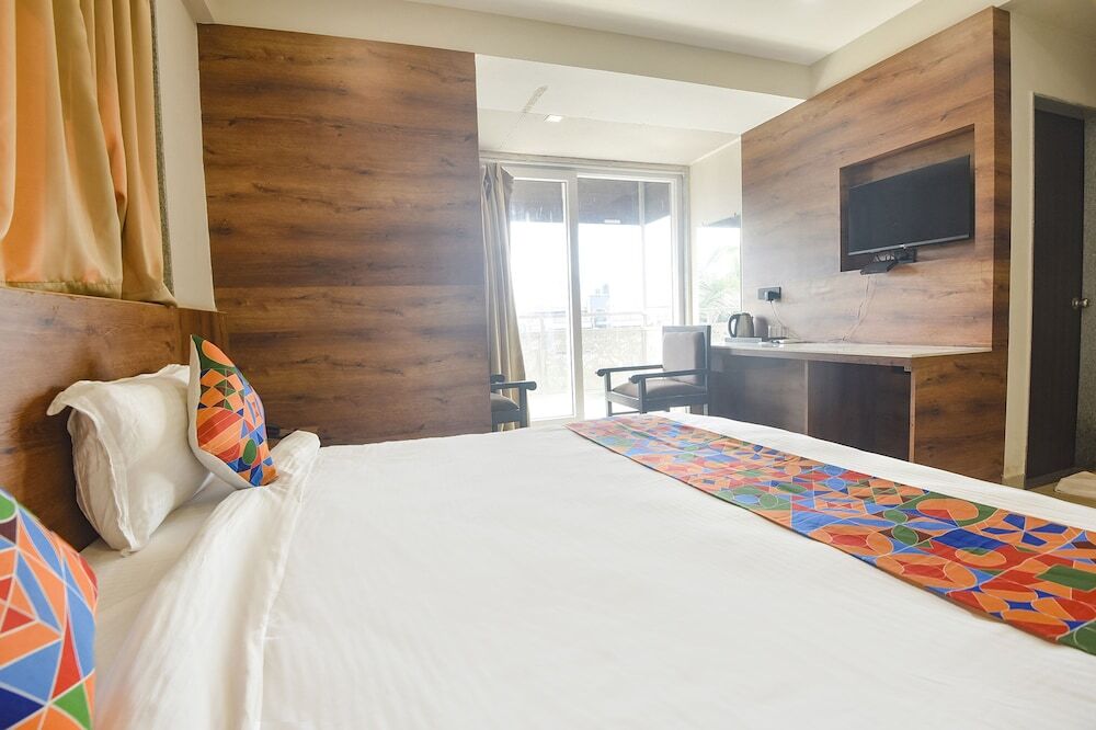 Верем: Fabhotel Avasa Grand