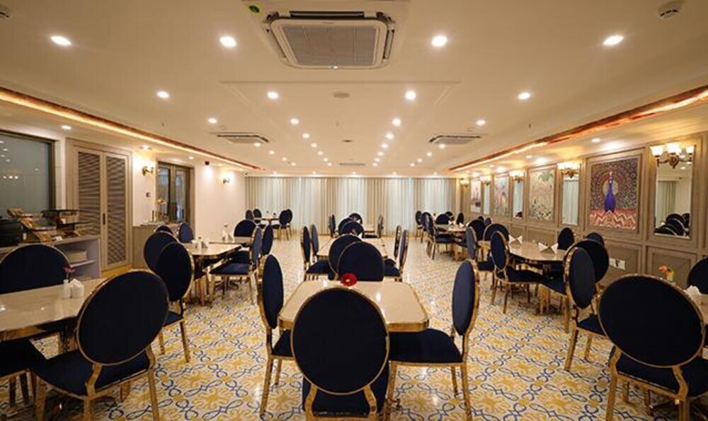 Нойда: Fabhotel Prime Hampton By Ic'S