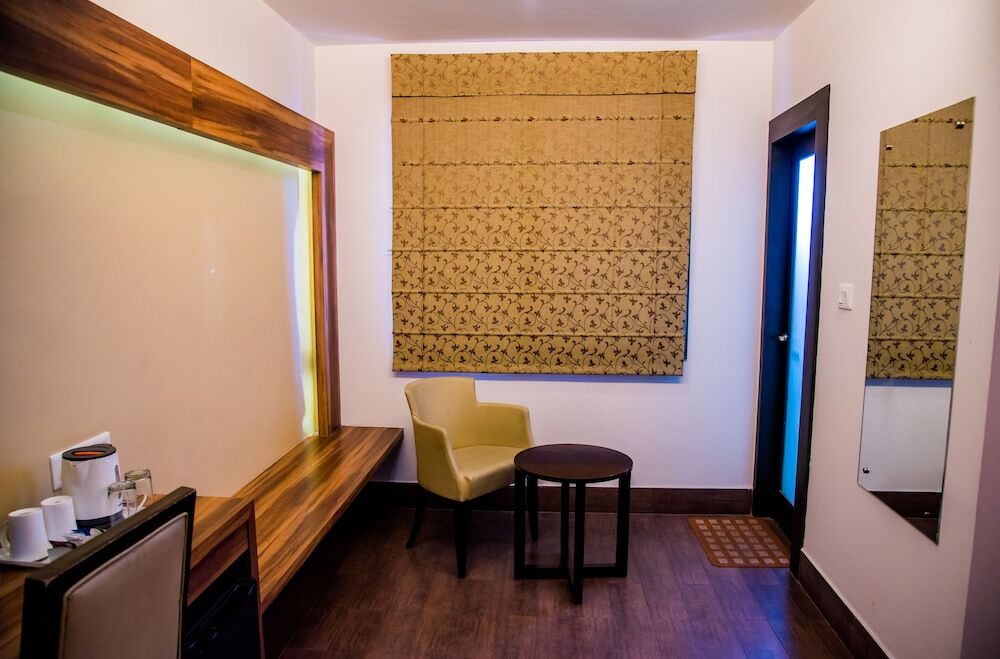 Лакхнау: Hotel Sandstone INN