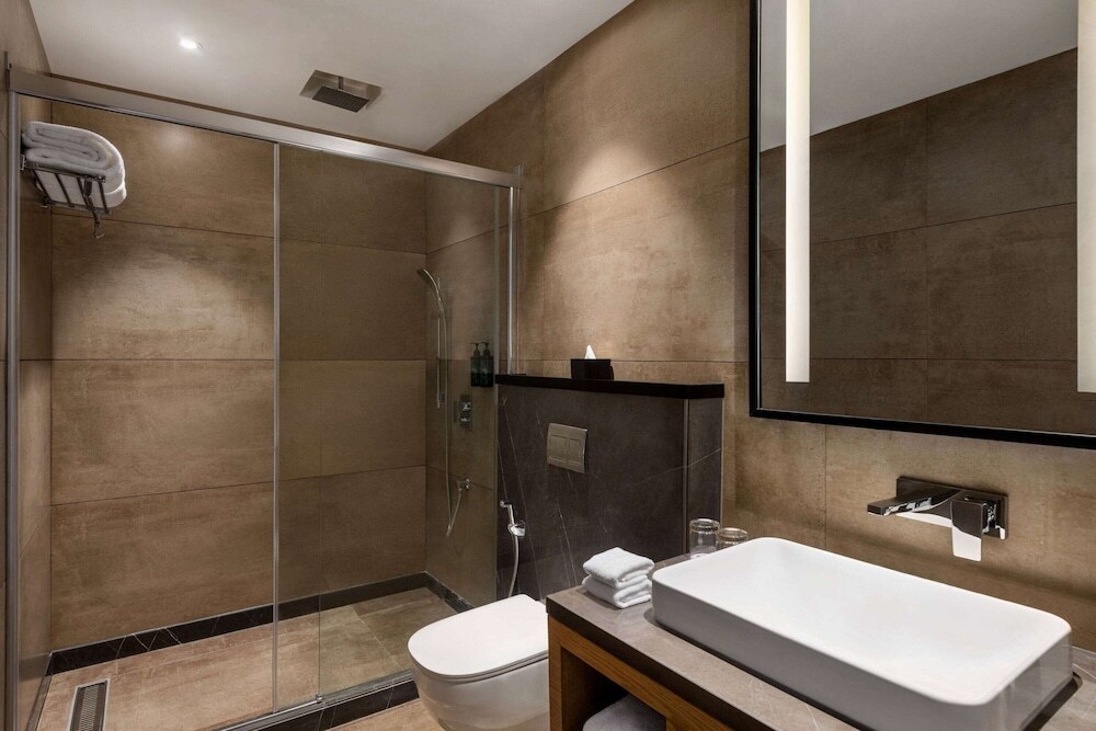 Амритсар: Ramada Encore by Wyndham Amritsar Airport