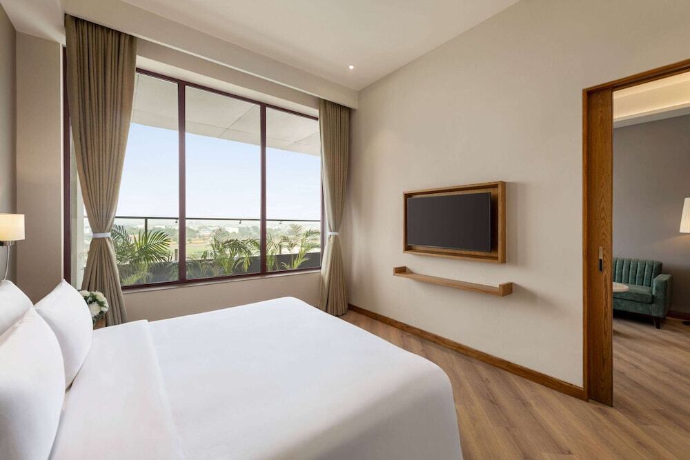 Амритсар: Ramada Encore by Wyndham Amritsar Airport