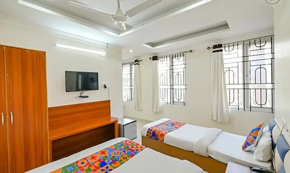 Гувахати: Fabhotel Gns Suites