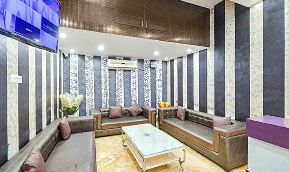 Гувахати: Fabhotel Gns Suites