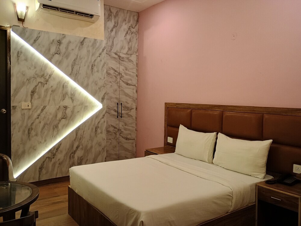 Большая Нойда: Stiltstay Hotel