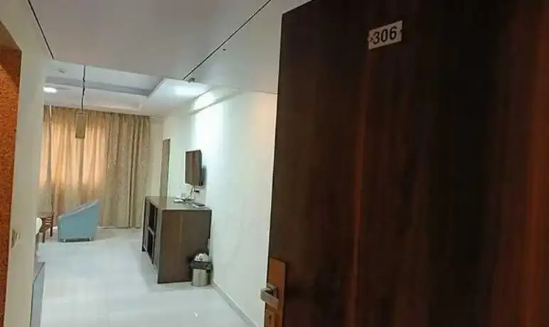 Тхане: Fabhotel Shivam I