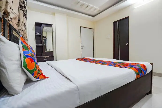 Нагпур: Fabexpress Vandan Villa Rooms Service Apartment