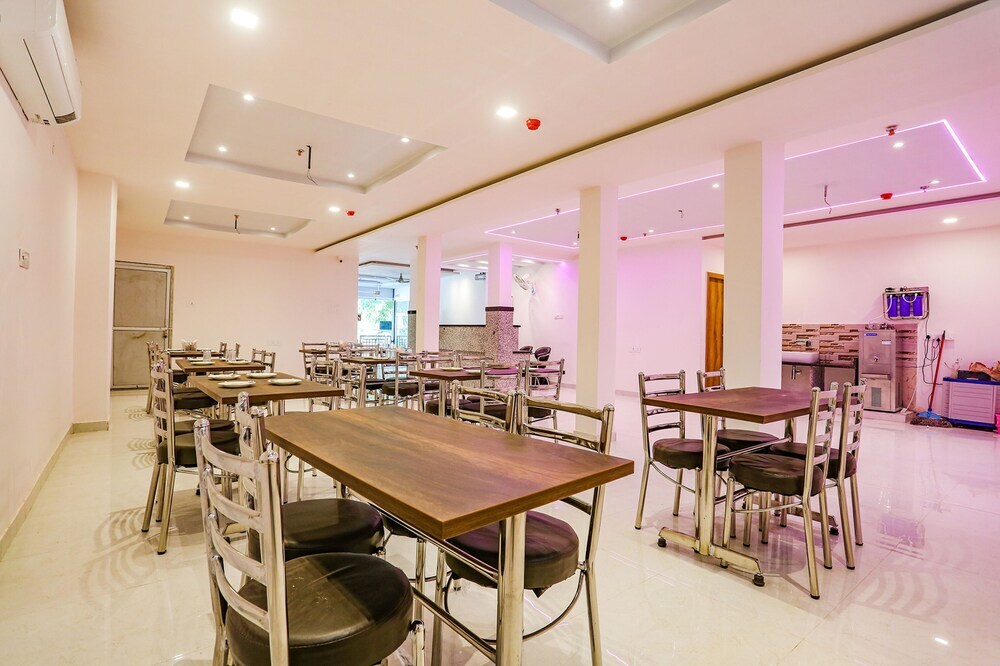 Канпур: Fabhotel Relax Inn I