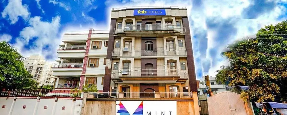 Нойда: FabHotel Noida Sector 50