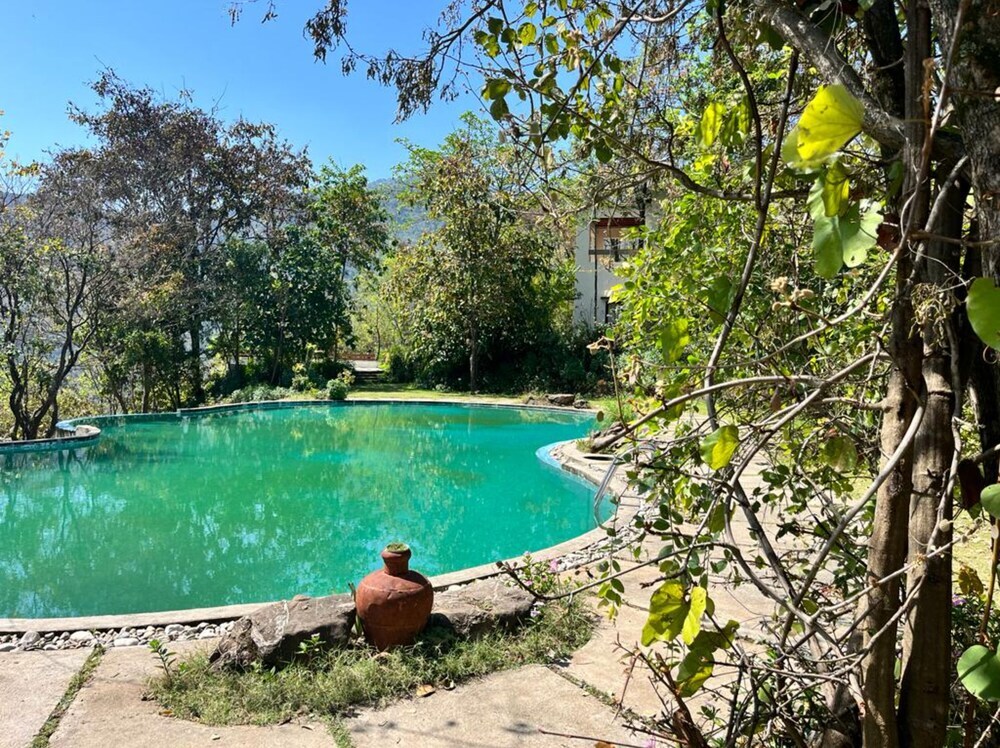 Чубаттакхал: Auranya Hotel And Resort