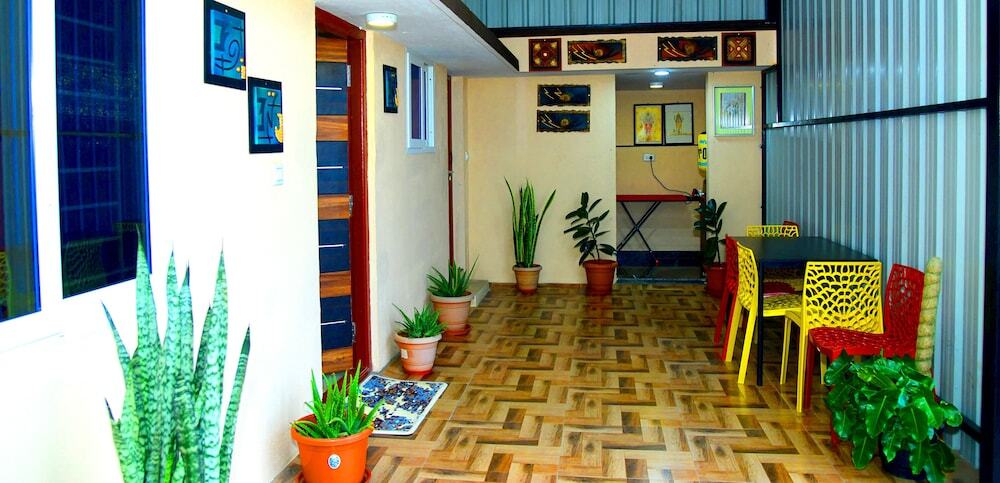 Бангалор: Dhoni Homes Premium 1 BHK  Apartment