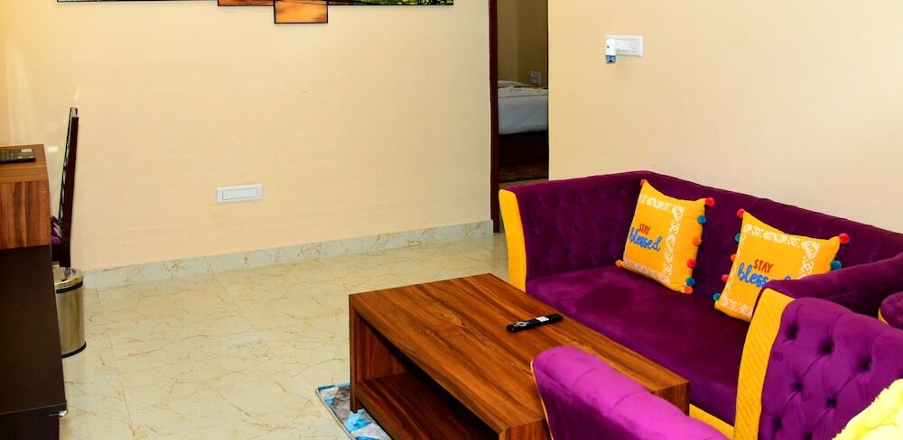 Бангалор: Dhoni Homes Premium 1 BHK  Apartment