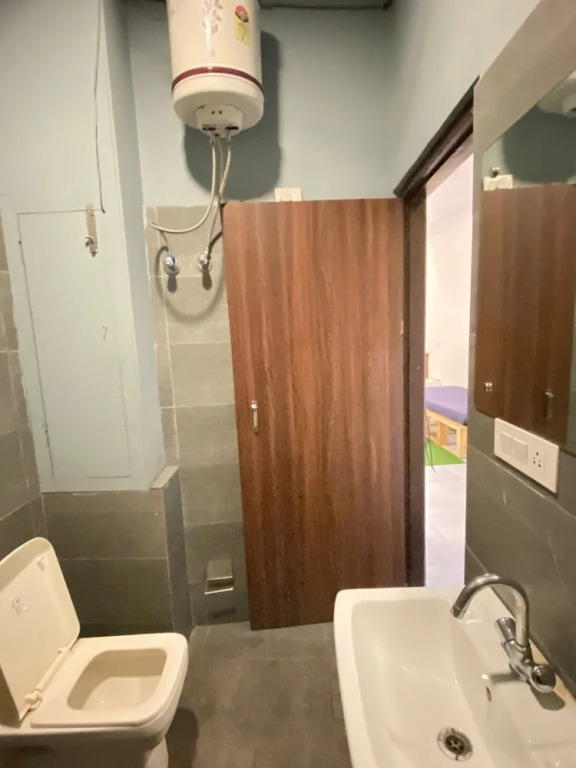 Нью-Дели: GoBravo Dev Palace & Studio Apartments