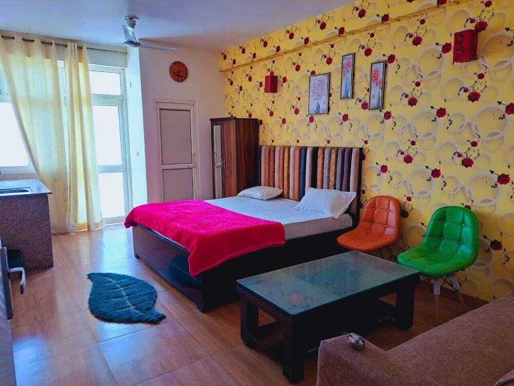 Нойда: Hotel Noida Stay