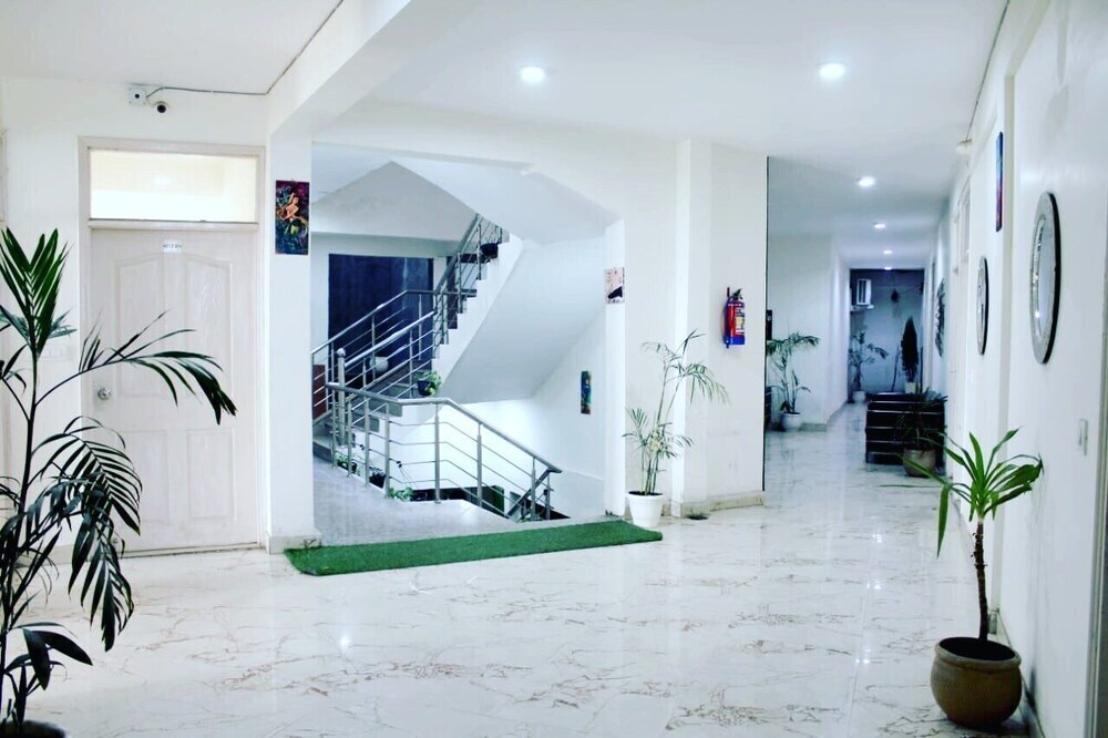 Нойда: Hotel Noida Stay