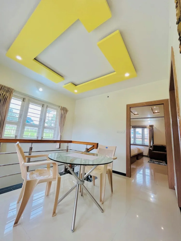 Ути: JMG GRAND Resort Kaircombai Kotagiri