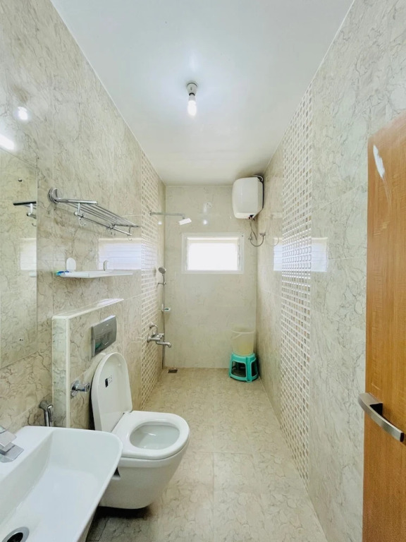 Ути: JMG GRAND Resort Kaircombai Kotagiri