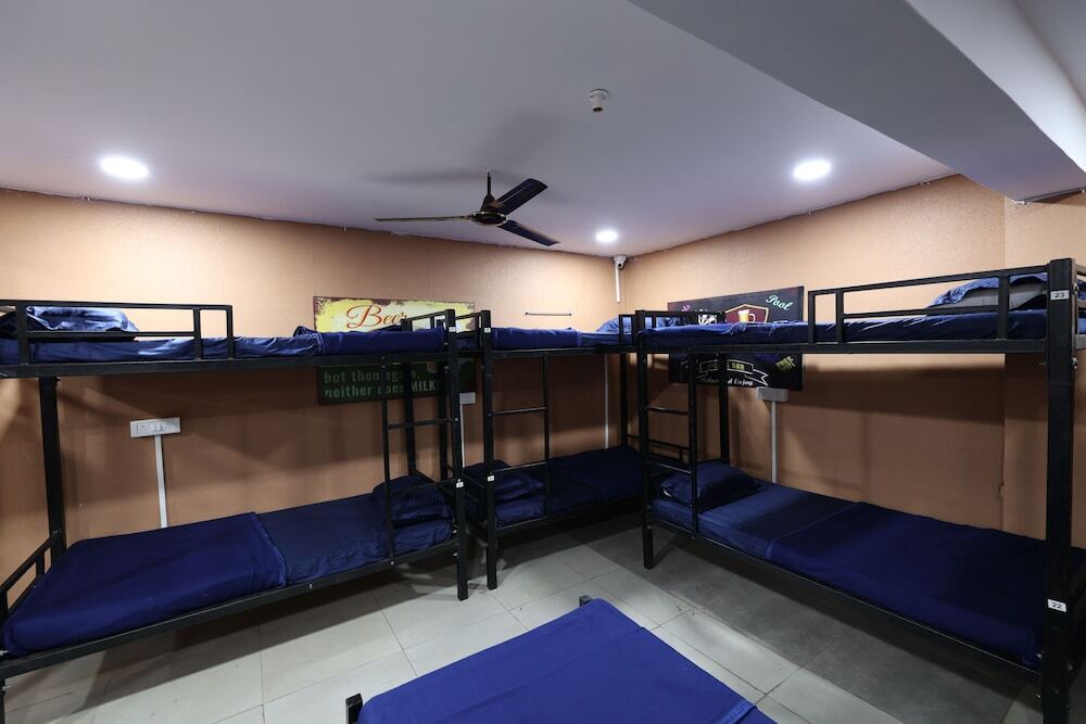Мапуса: Wee care hostel and dormitory