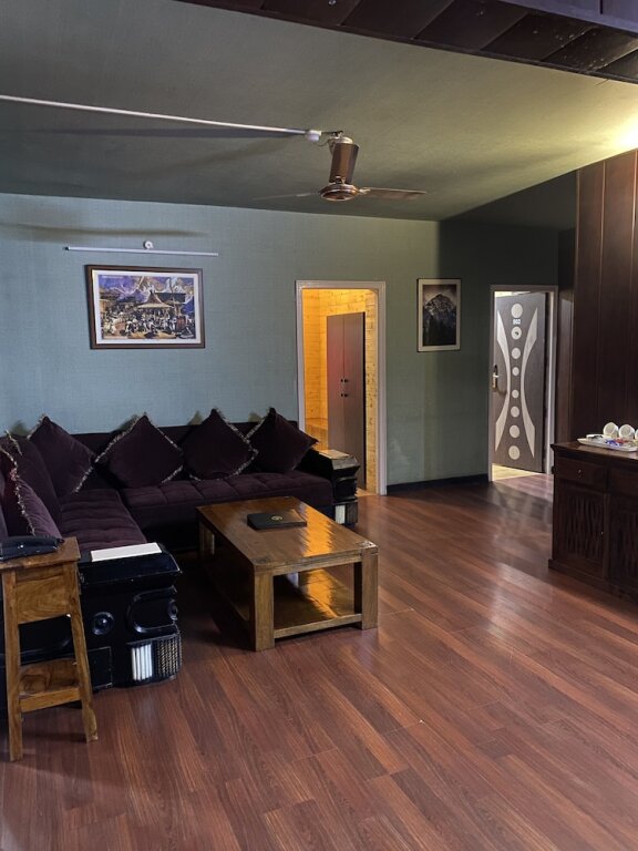 Куфри: Oakwood Hamlet Resort - Shoghi - Shimla