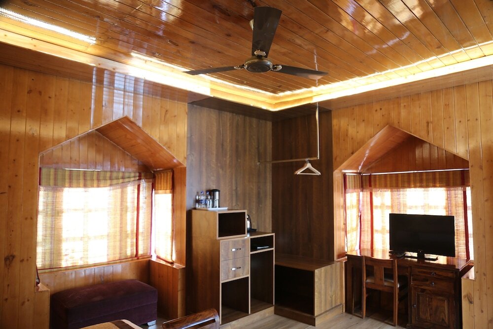 Куфри: Oakwood Hamlet Resort - Shoghi - Shimla