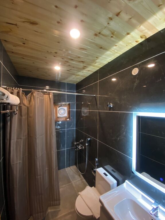 Куфри: Oakwood Hamlet Resort - Shoghi - Shimla