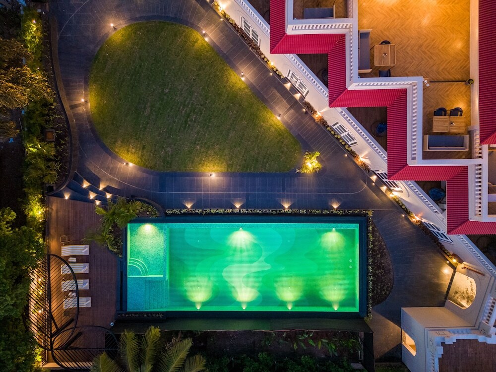 Верем: Antarim Resort