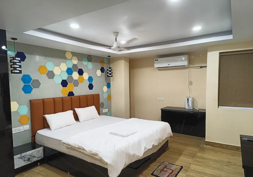 Пури: Goroomgo Santosh Inn Puri