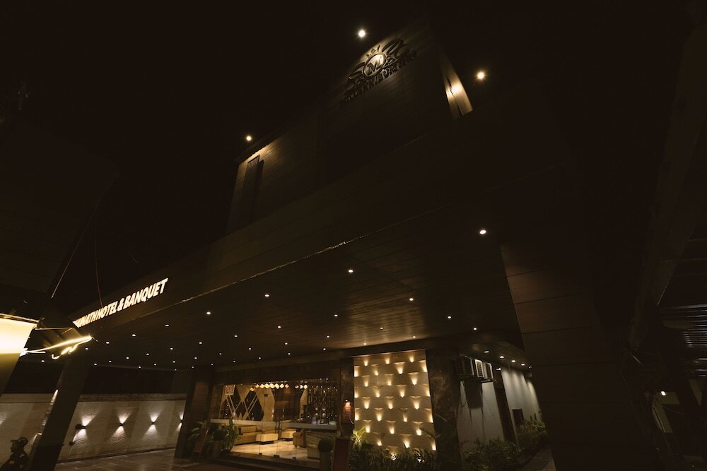 Праяградж: SH&B - Hotel Millennium Inn, Prayagraj