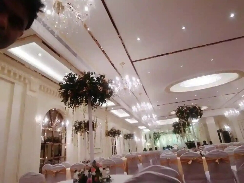 carousel image 1
