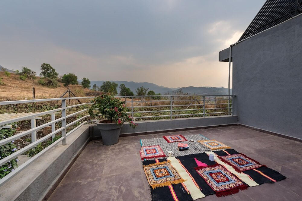 Амби Вэлли Сити: 4bhk Villa in Mulshi With Private Swimming Pool