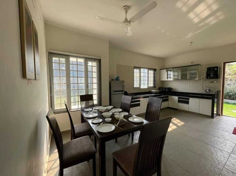Амби Вэлли Сити: 4bhk Villa in Mulshi With Private Swimming Pool