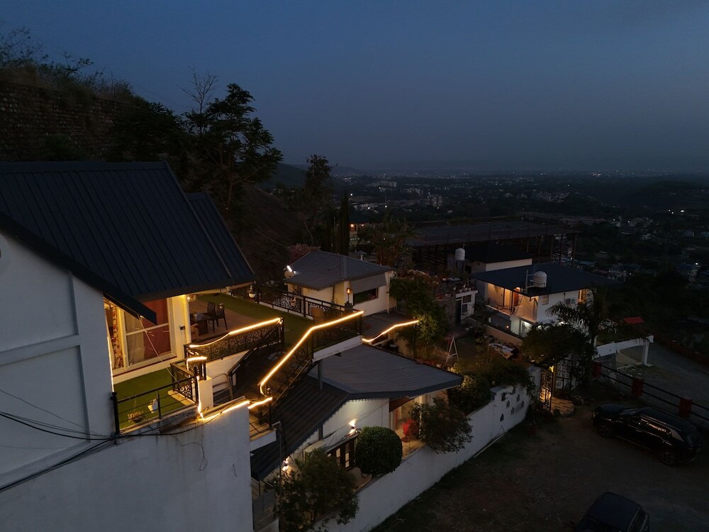 Массури: The Bougainvillea Retreat Dehradun