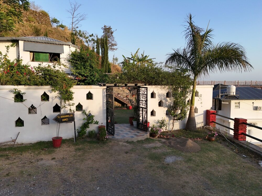 Массури: The Bougainvillea Retreat Dehradun