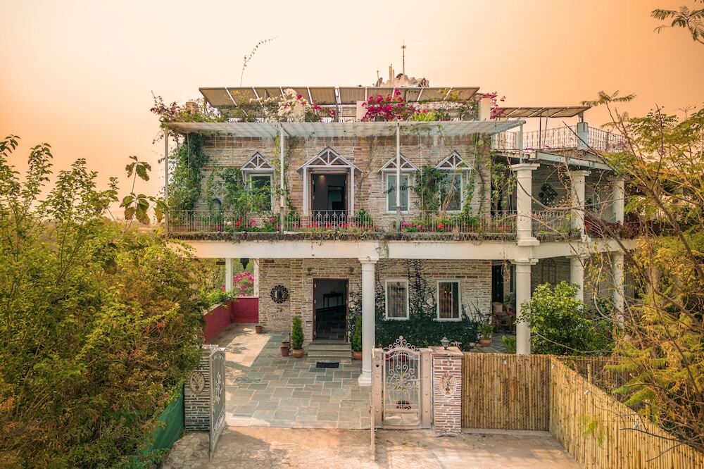 Бхопал: Moonstone, Bhopal, Amã Stays & Trails