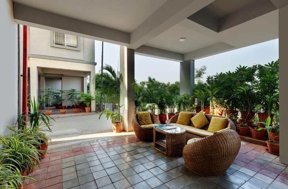 Гандхинагар: Bliss Serviced Apartments