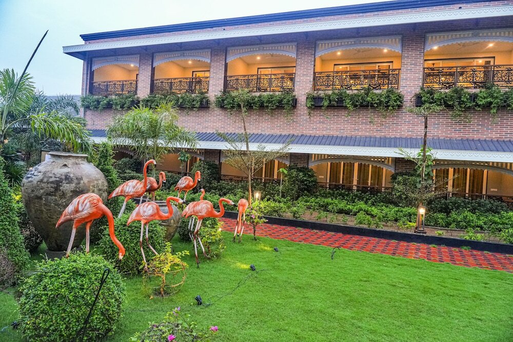Джхаршугуда: Mayfair Oasis Resort & Convention