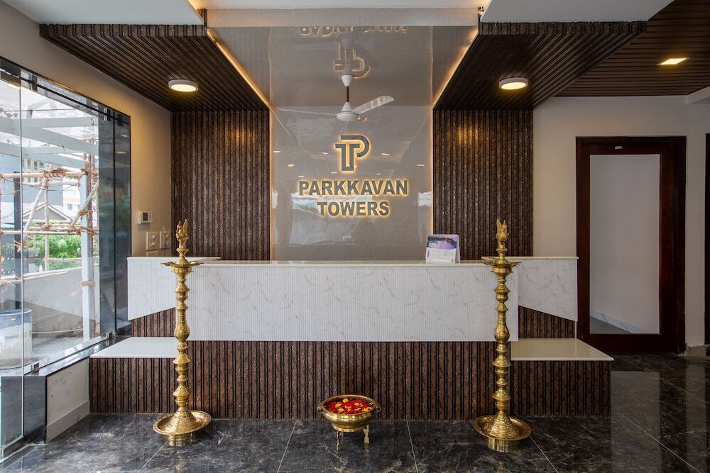 Солагампатти: Parkkavan Towers